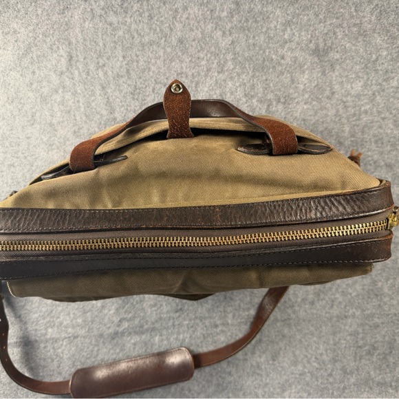 Filson Rugged Twill Briefcase - Picture 6 of 13